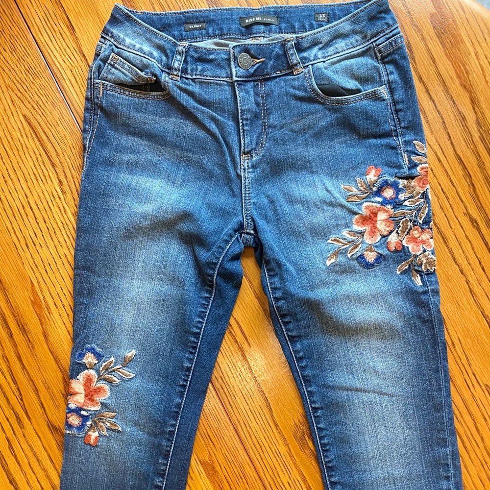 Miss Me Girls Skinny floral detail